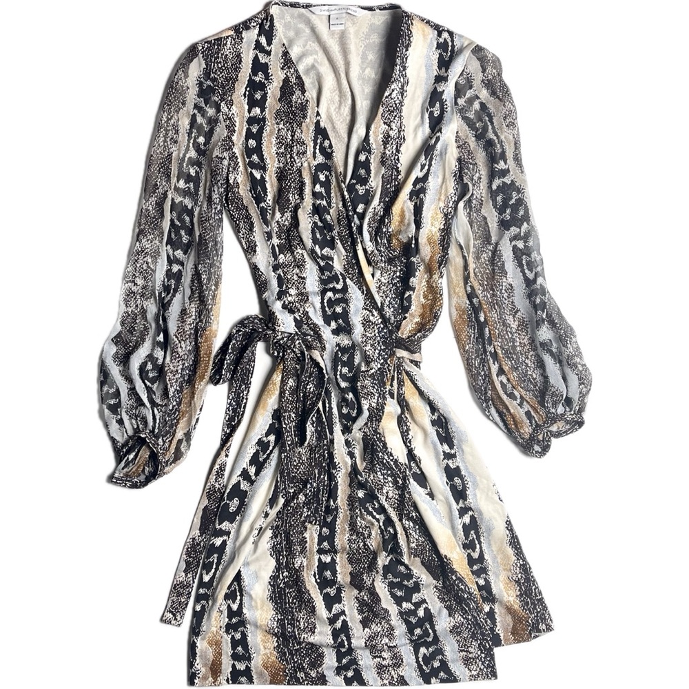 DVF Snakeskin Wrap Dress Silk Women’s Size 6 Animal Print Diane Von Furstenberg